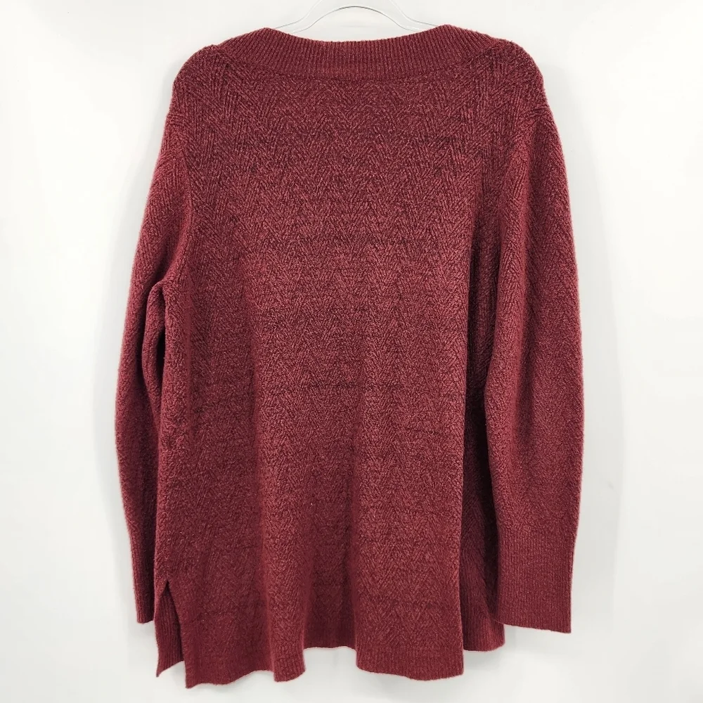 Chicos 3 Long Sleeve V Neck Sweater Womens Size XL Red Herringbone Textured